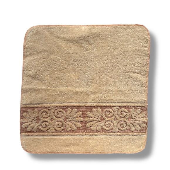 Vintage Cannon Monticello Washcloth Sculpted Floral Border Square New Deadstock - Picture 6 of 6